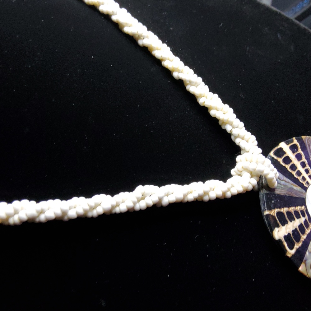 Mother of Pearl Shell Necklace - Picture 3 of 5